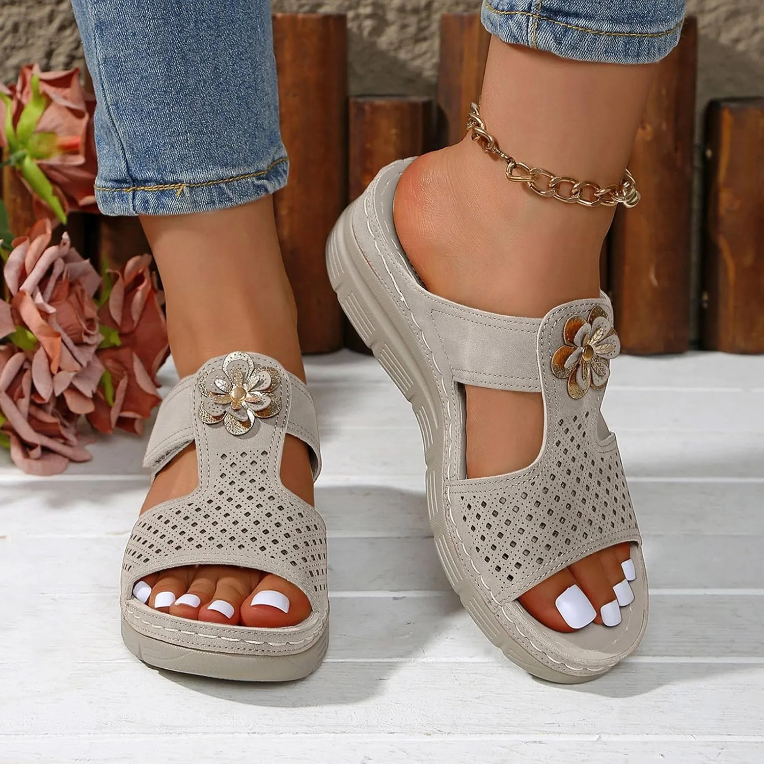 Comfortable Dressy Summer Shoes Wedge Heel Slippers For Women Fashion Flower Decoration Sandals Casual Sandals For Women