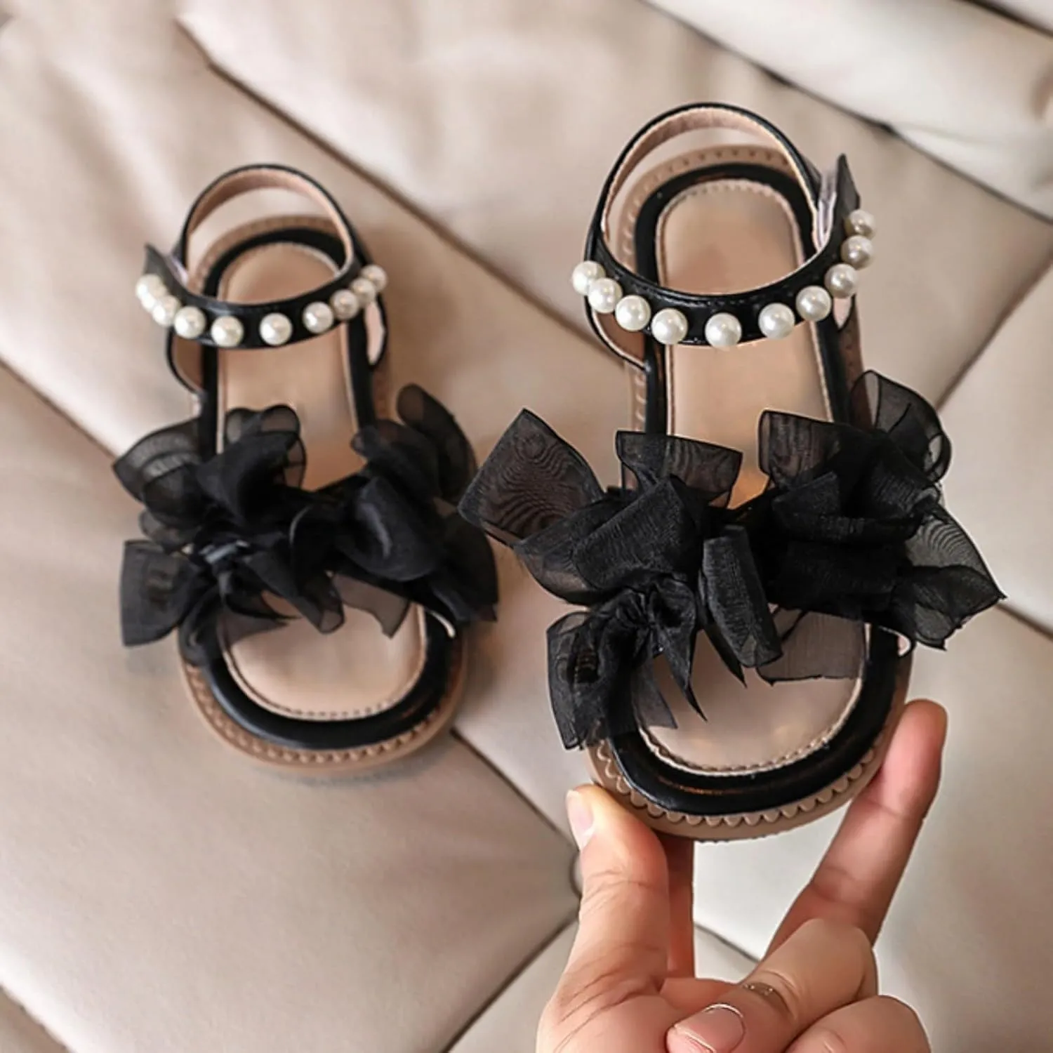 Girls Summer Sandals Mesh Pearl Beaded Ankle Strap Soft Sole Flats Open Toe Bow Flower Pump Dress Wedding Shoes