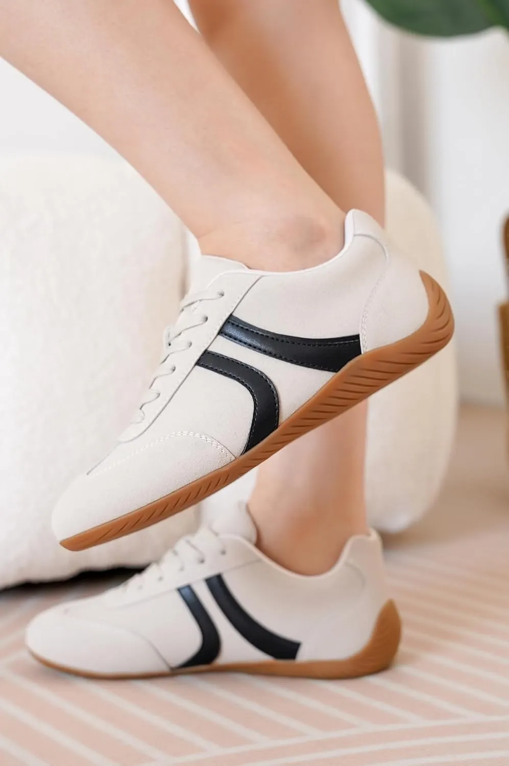 Project Cloud Barefoot Shoes Women  Comfortable Lace-Up Womens Shoes with Memory Foam  Lightweight & Non Slip Womens Shoes Casual  All-Day Women's Fashion Sneakers for 2025 (Goal)