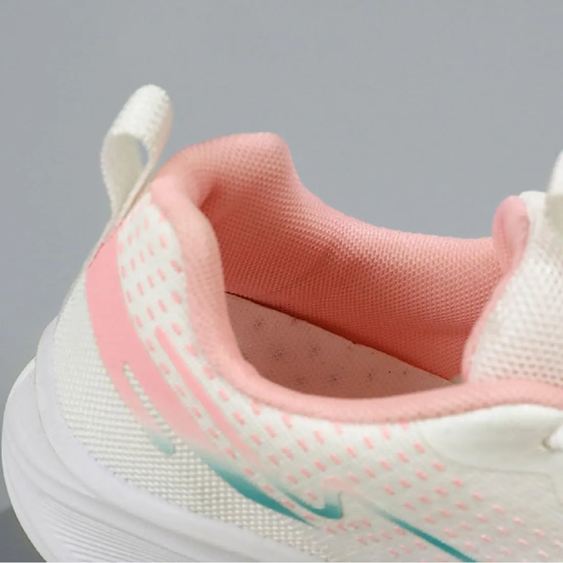 Women's Breathable Lightweight Mesh Running Shoes, Non-Slip Cushioned Supportive Sneakers for Gym Workout, Casual Athletic Wear