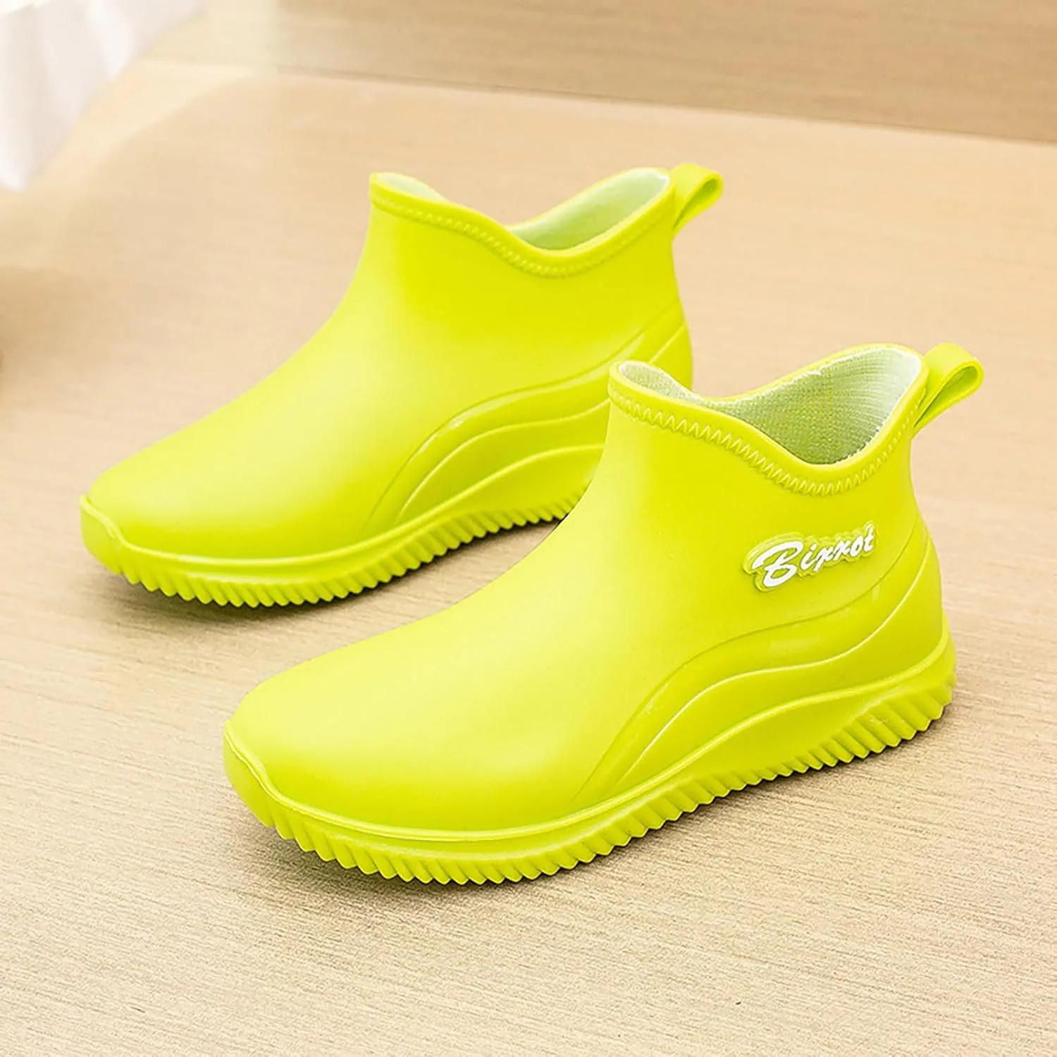 Womens Rain Boots Mid Calf Mens Grounded Footwear Fall Booties 2024 Low Heel Slip On Barefoot Shoes Women's Rubber Rain Boots Waterproof & Anti-slip Womens Chelsea Boots